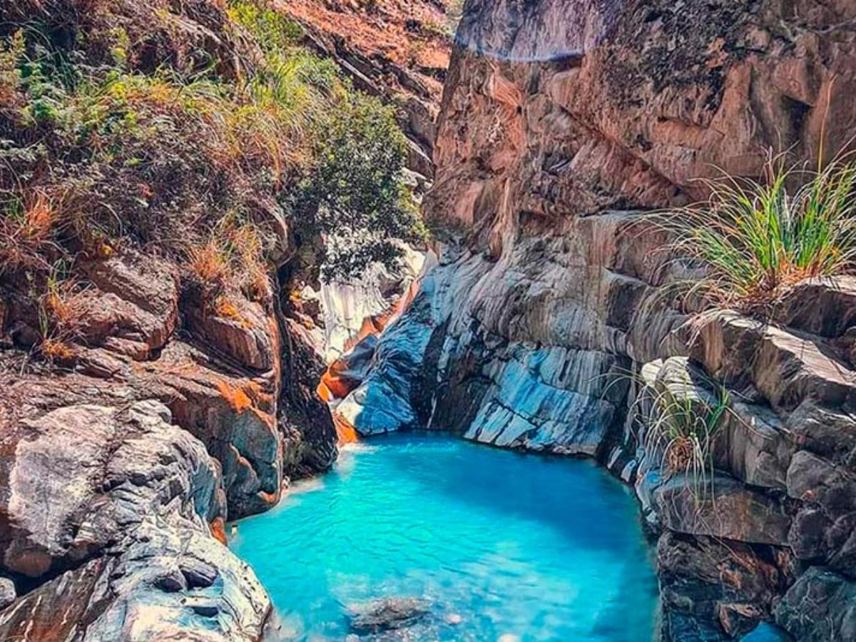 TREKKING A LA LAGUNA DE HUMANTAY - FULL DAY